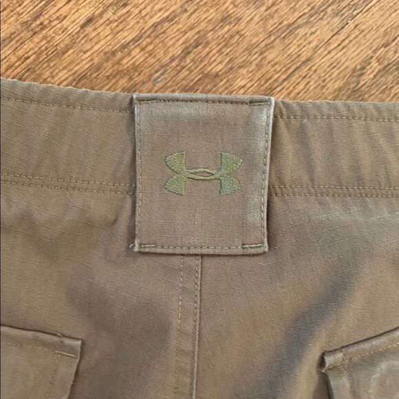 Under Armour Tan Cargo Pants with Cropped Length - Picture 9 of 9